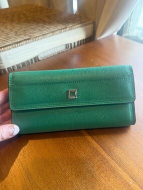 Lodis Green Leather Clutch Wallet